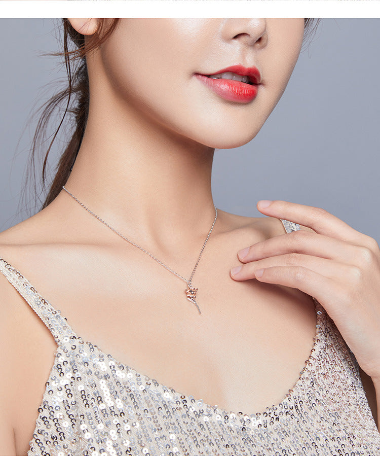 Striking silver rose pendant