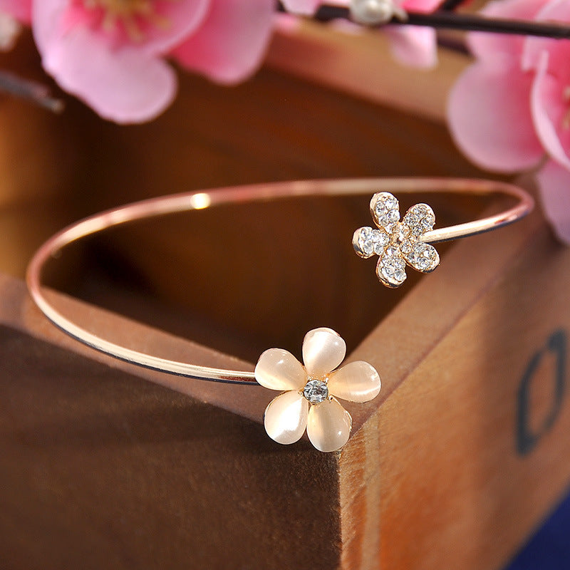 Daisy bracelet