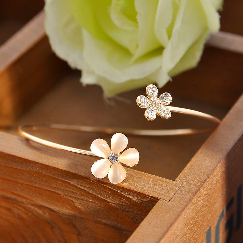 Daisy bracelet